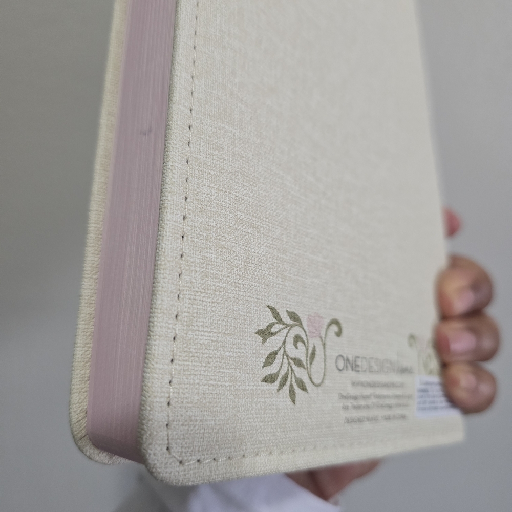 Love Is Patient, Love Is Kind Floral Home Office Planner - Cream & Pink - Picture 8 of 9